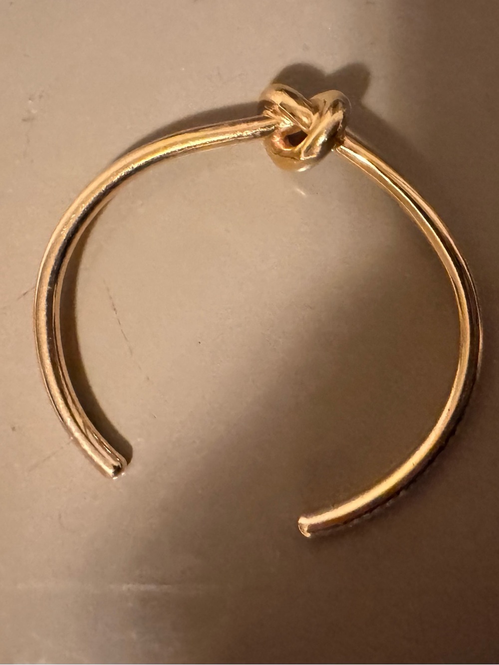 CELINE knot cuff bracelet
Gold Knot Open Cuff Bracelet - Women Jewelry